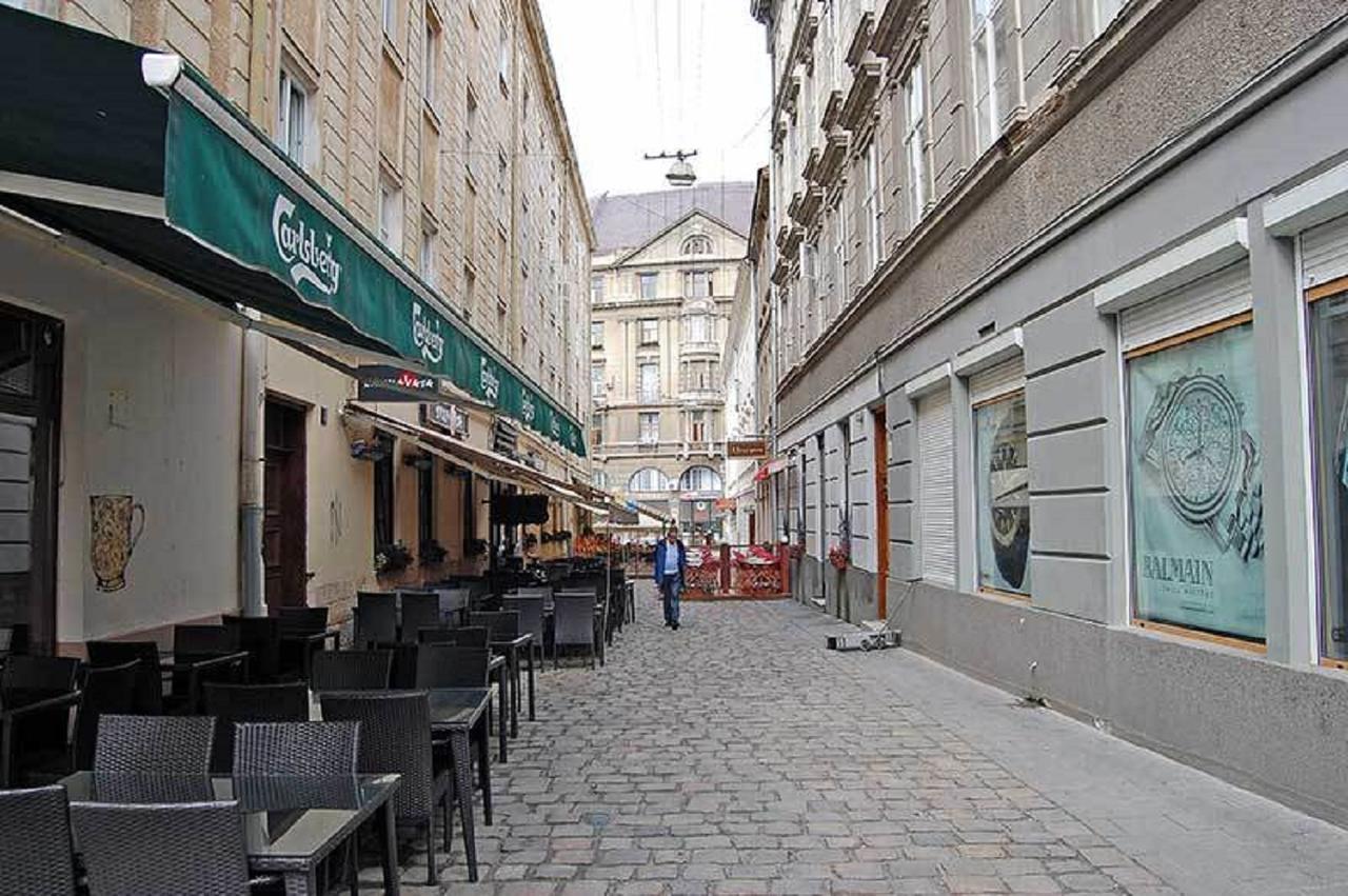 Квартира Подобово Біля Площі Ринок Вулиця Староєврейська 17 Leópolis Exterior foto